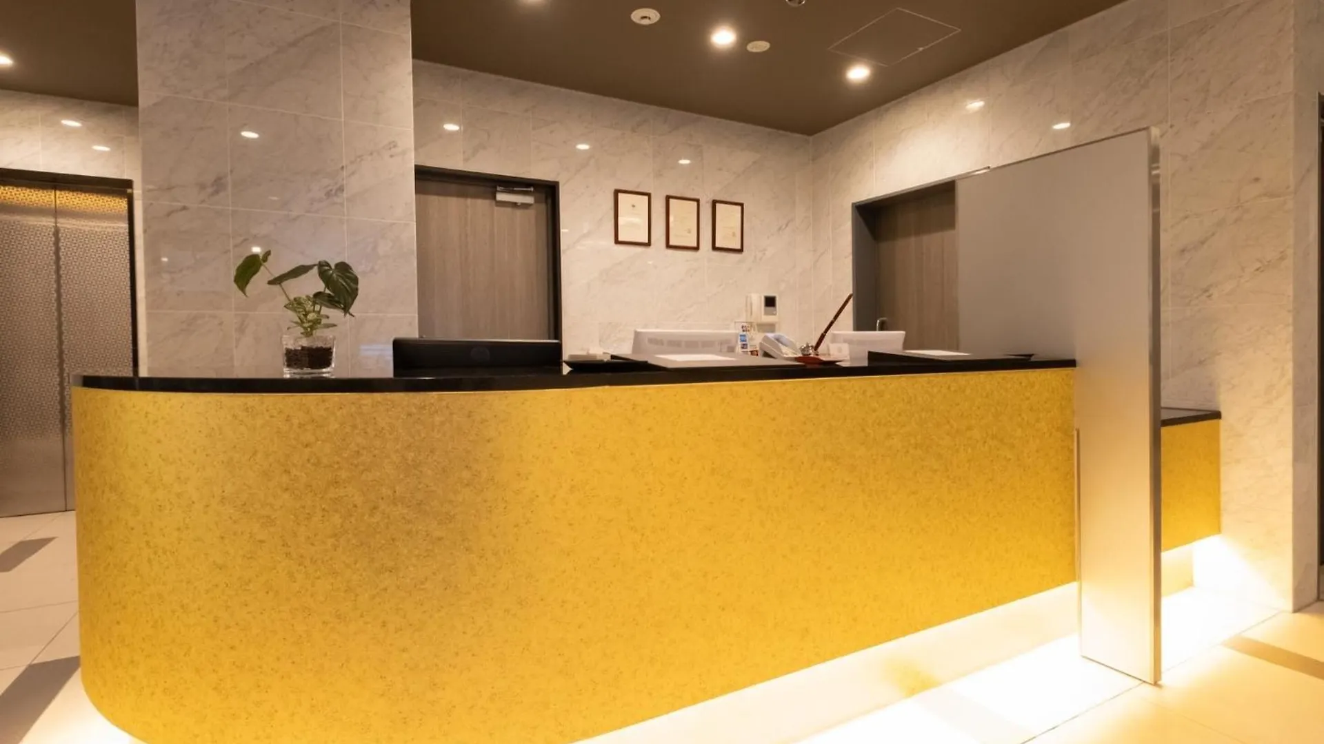 Nihonbashi Luxe Hotel - Vacation Stay 77593V Osaka 0*,